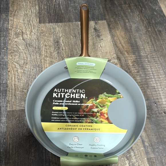 Gray Ceramic-Coated Skillet - Picture 1 of 7
